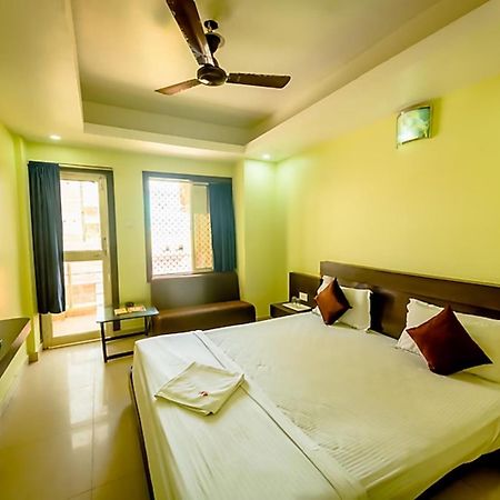 Deep Ganga Inn Near Sea Beach By Morservices Puri Exterior photo