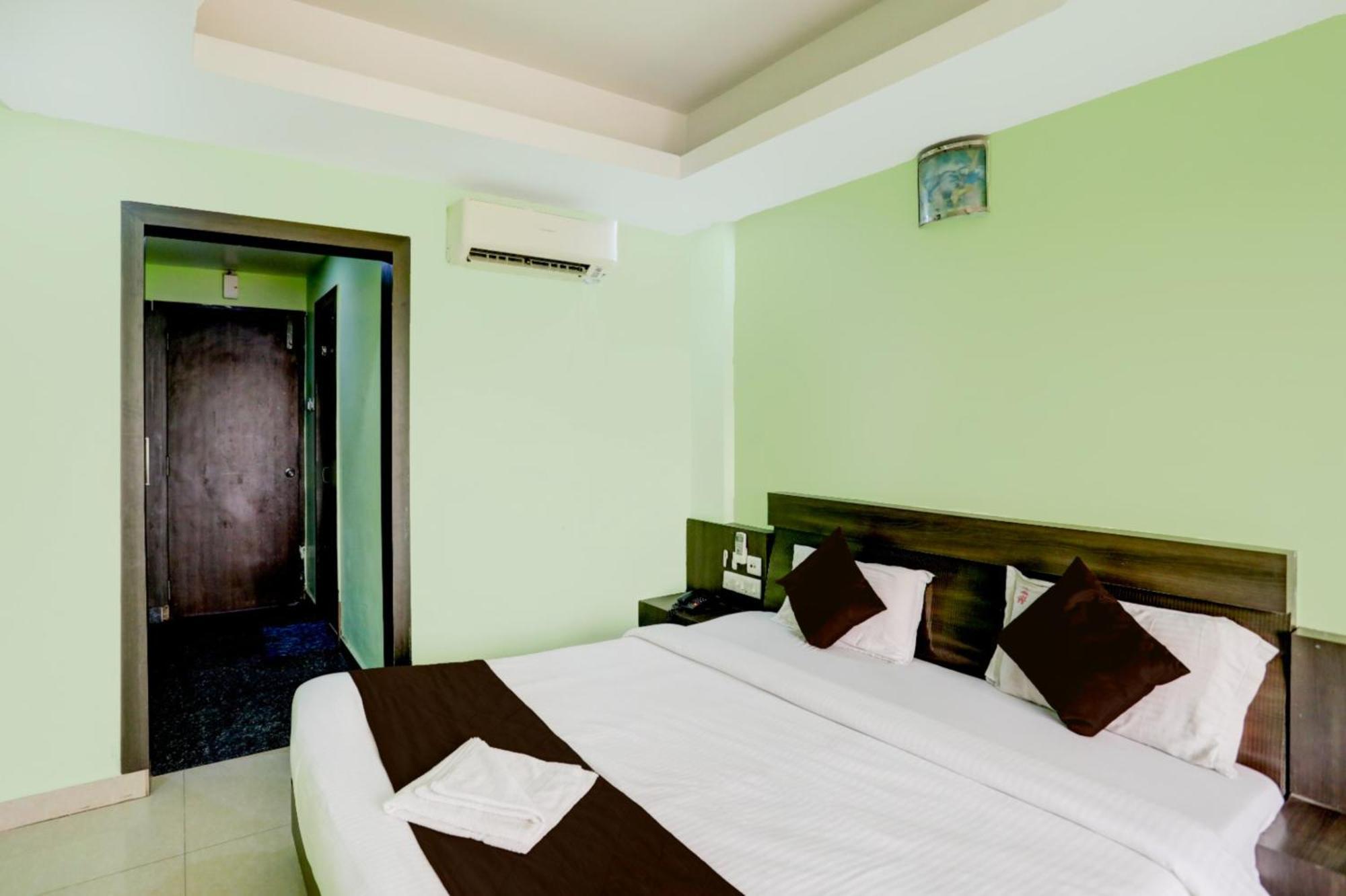 Deep Ganga Inn Near Sea Beach By Morservices Puri Exterior photo